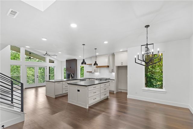 32 Warwick Drive, Bella Vista, AR 72714