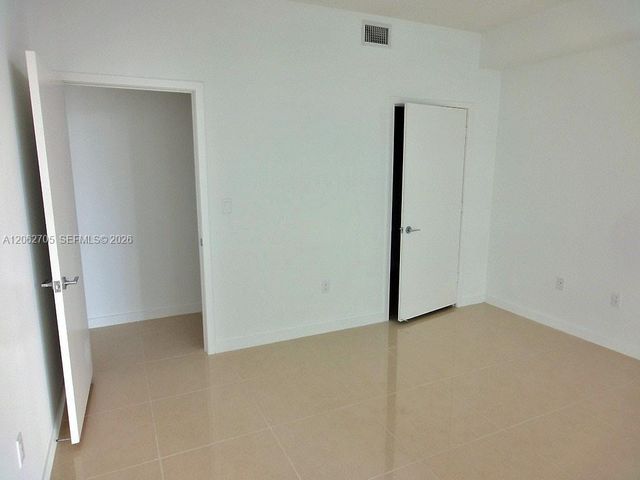 1111 SW 1 AV 1715-N, Miami, FL 33130