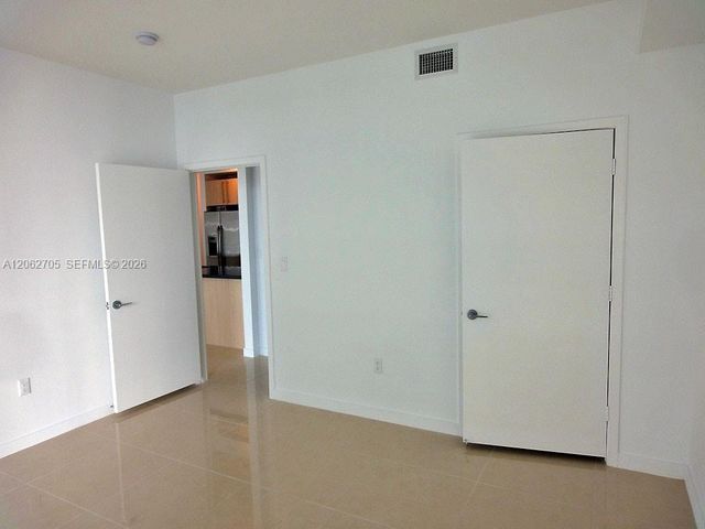 1111 SW 1 AV 1715-N, Miami, FL 33130