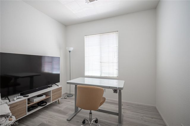 7684 Hampton Willows Lane, Las Vegas, NV 89113