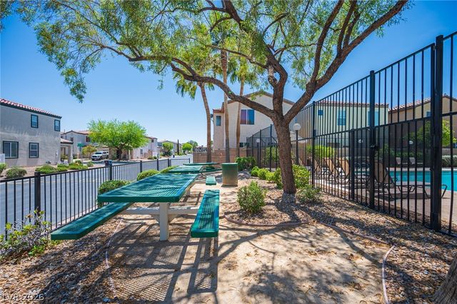 7684 Hampton Willows Lane, Las Vegas, NV 89113