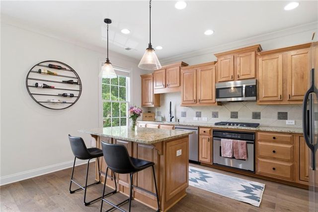 6013 Waters Edge Trail, Roswell, GA 30075