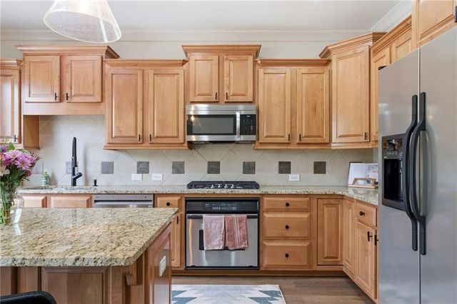 6013 Waters Edge Trail, Roswell, GA 30075