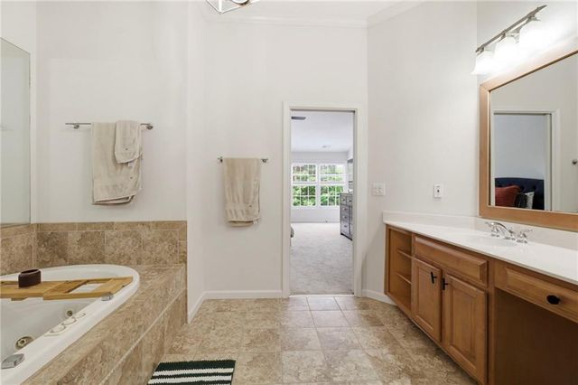 6013 Waters Edge Trail, Roswell, GA 30075