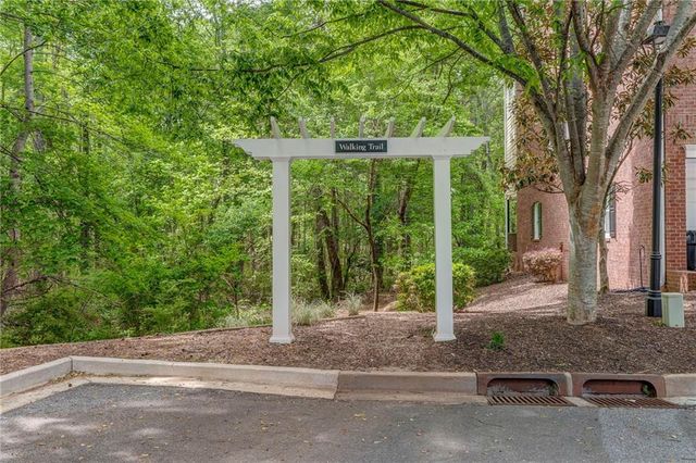 6013 Waters Edge Trail, Roswell, GA 30075