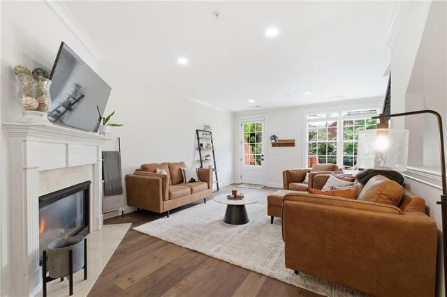 6013 Waters Edge Trail, Roswell, GA 30075
