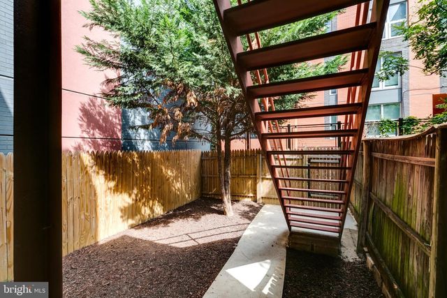 81 Q ST SW, Washington, DC 20024