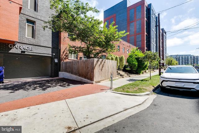 81 Q ST SW, Washington, DC 20024