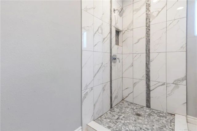 517 N Chalburn, West Covina, CA 91790