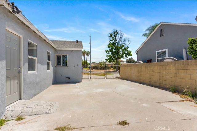 517 N Chalburn, West Covina, CA 91790