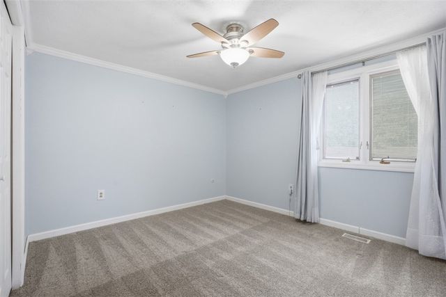320 Sunridge Drive, Economy, PA 15042
