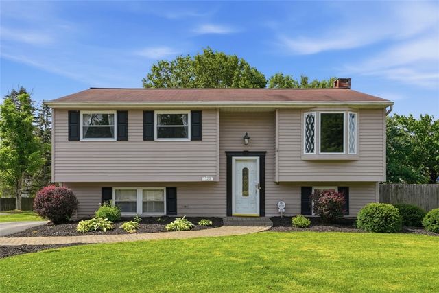 320 Sunridge Drive, Economy, PA 15042