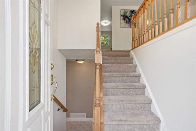 320 Sunridge Drive, Economy, PA 15042