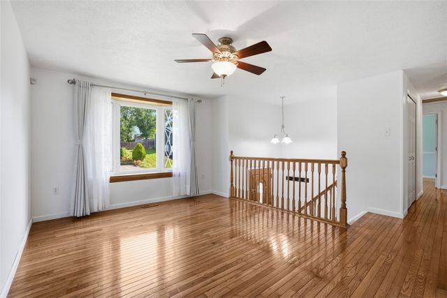 320 Sunridge Drive, Economy, PA 15042