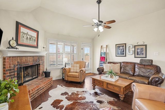 103 George Owens Road, Ponder, TX 76259