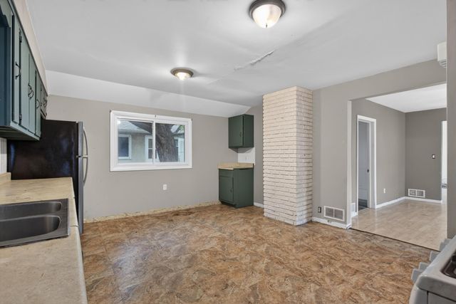 4028 Perry Avenue N, Robbinsdale, MN 55422