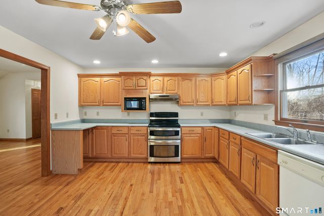 64 Portland Avenue, Redding, CT 06896