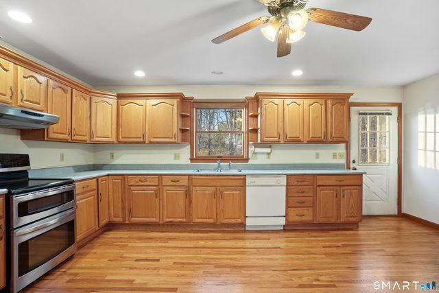 64 Portland Avenue, Redding, CT 06896