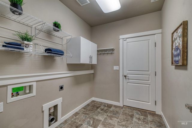 7733 N Abe Avenue, Boise, ID 83714