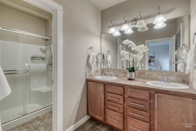 7733 N Abe Avenue, Boise, ID 83714
