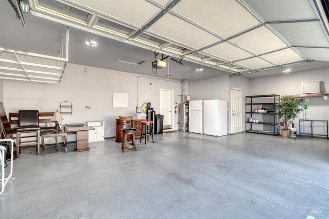 7733 N Abe Avenue, Boise, ID 83714