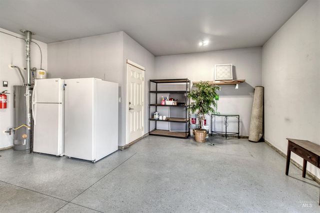 7733 N Abe Avenue, Boise, ID 83714