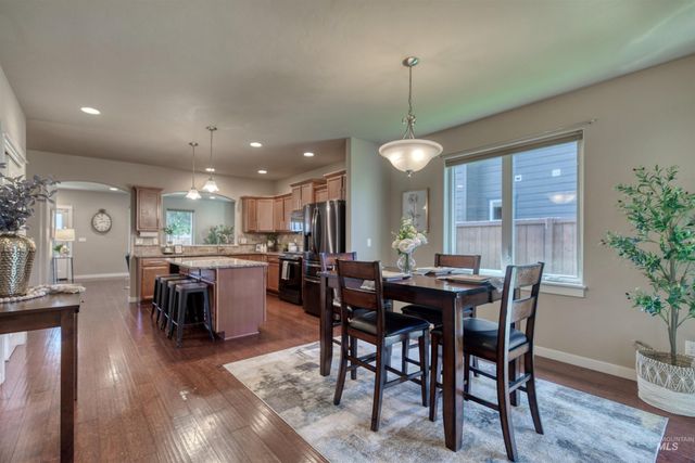 7733 N Abe Avenue, Boise, ID 83714
