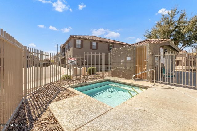 1330 S AARON Drive 215, Mesa, AZ 85209
