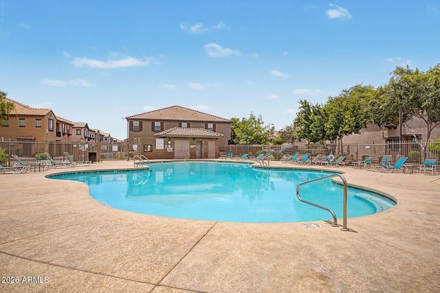 1330 S AARON Drive 215, Mesa, AZ 85209