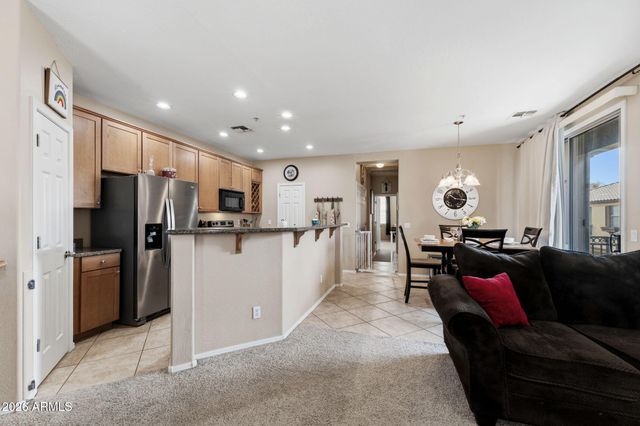1330 S AARON Drive 215, Mesa, AZ 85209