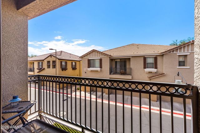 1330 S AARON Drive 215, Mesa, AZ 85209