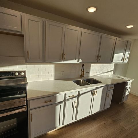 814 S Lyon Street, Sherman, TX 75092