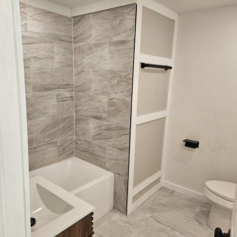 814 S Lyon Street, Sherman, TX 75092