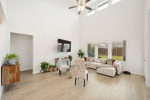 10125 Kayak Street, Aubrey, TX 76227