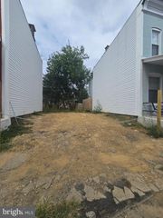 1604 ZARKER ST, Harrisburg, PA 17104