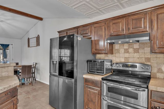 4985 County Road 409D, Henderson, TX 75654