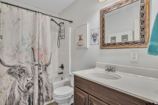 4985 County Road 409D, Henderson, TX 75654