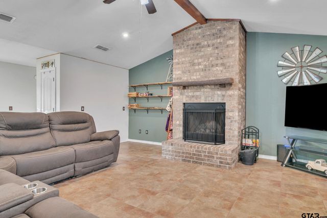 4985 County Road 409D, Henderson, TX 75654