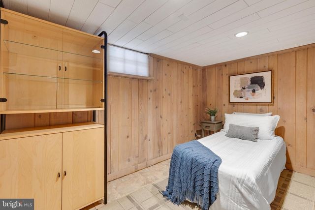 305 N KENMORE ST, Arlington, VA 22201