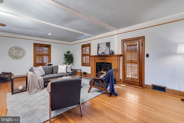 305 N KENMORE ST, Arlington, VA 22201