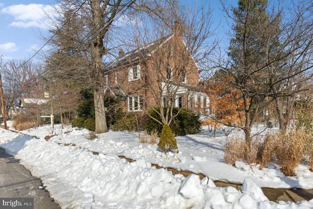 305 N KENMORE ST, Arlington, VA 22201