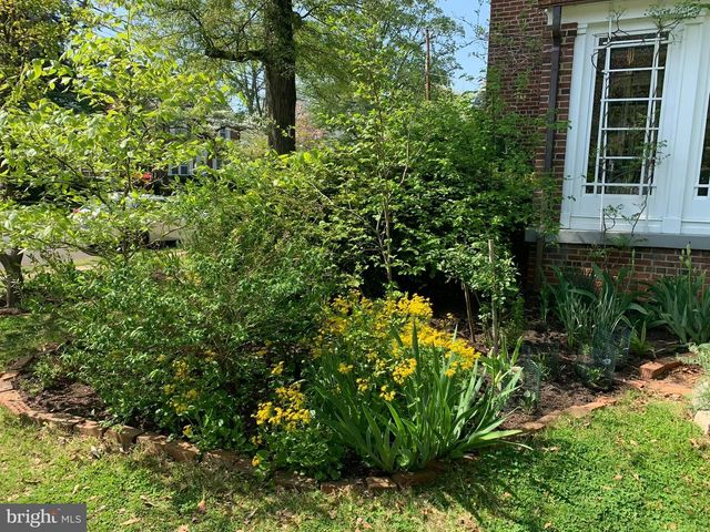 305 N KENMORE ST, Arlington, VA 22201