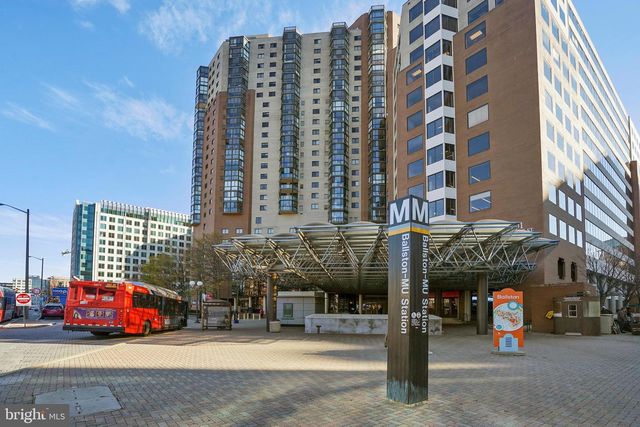 305 N KENMORE ST, Arlington, VA 22201