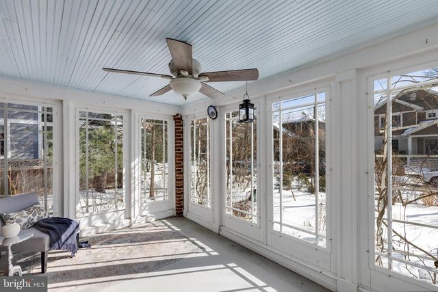 305 N KENMORE ST, Arlington, VA 22201