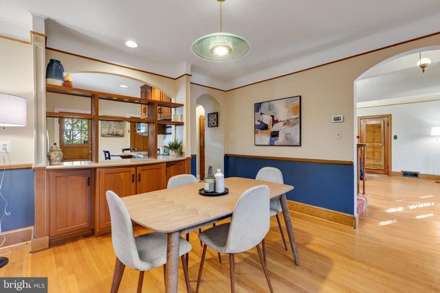 305 N KENMORE ST, Arlington, VA 22201