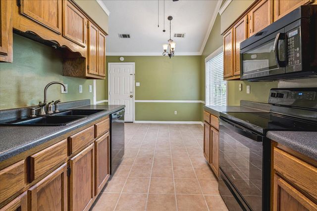895 CULLY RD, Memphis, TN 38018