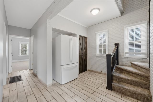 305 Circle Road, Fox River Grove, IL 60021