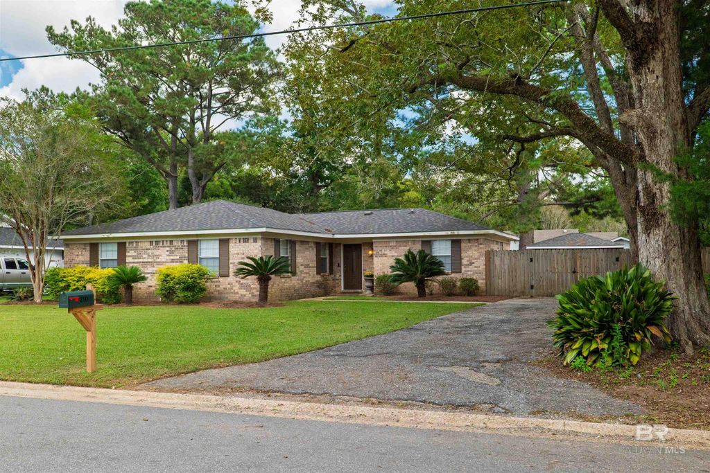 210 Jeff Davis Street, Fairhope, AL 36532
