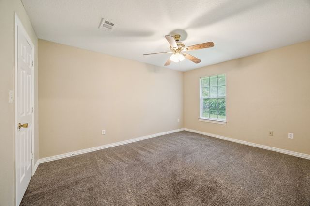 1104 E High Street, Terrell, TX 75160