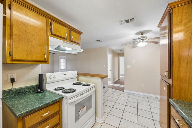 1104 E High Street, Terrell, TX 75160